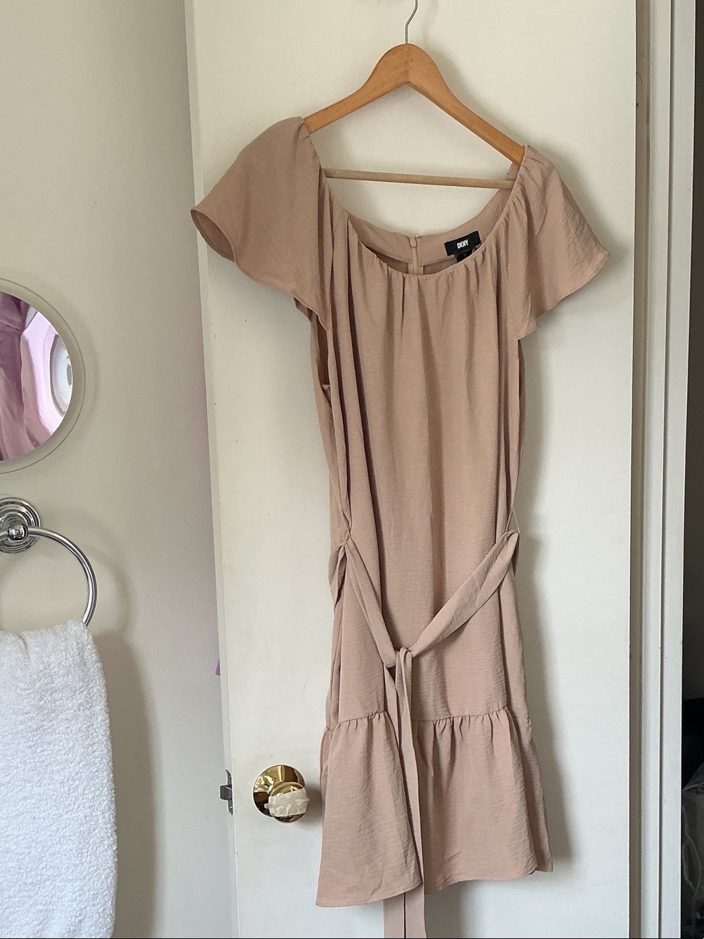 DKNY Beige Short-Sleeve Tie-Waist Ruffle Hem Dress